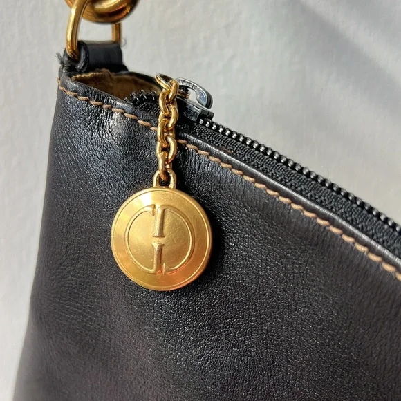 Vintage Gucci Bag - Picture 9 of 17